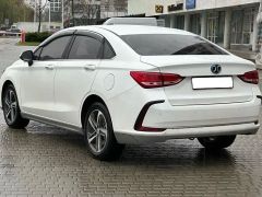 Фото авто BAIC EU5