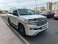 Фото авто Toyota Land Cruiser