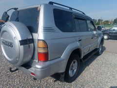 Сүрөт унаа Toyota Land Cruiser Prado