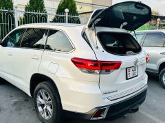 Сүрөт унаа Toyota Highlander