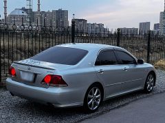 Сүрөт унаа Toyota Crown