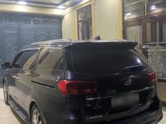 Photo of the vehicle Kia Carnival