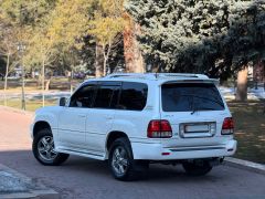 Photo of the vehicle Lexus LX