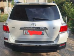 Сүрөт унаа Toyota Highlander