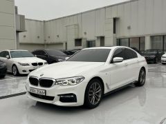 Photo of the vehicle BMW 5 Series