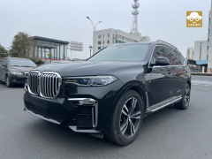 Фото авто BMW X7