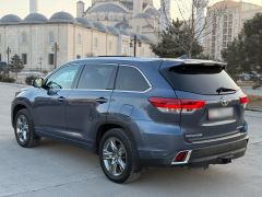 Фото авто Toyota Highlander