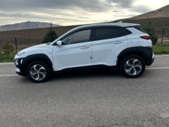 Сүрөт унаа Hyundai Kona