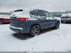 Photo of the vehicle BMW X5