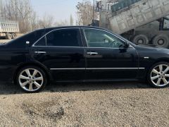 Photo of the vehicle Toyota Crown