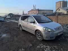 Сүрөт унаа Toyota Avensis Verso