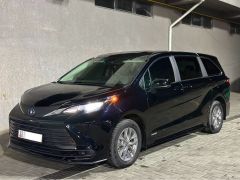 Фото авто Toyota Sienna