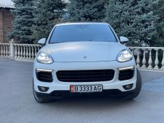 Photo of the vehicle Porsche Cayenne