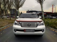 Photo of the vehicle Lexus GX