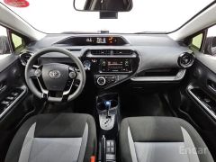 Фото авто Toyota Prius c