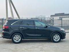 Photo of the vehicle Kia Sorento