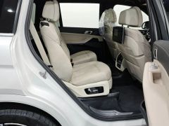 Photo of the vehicle BMW X7