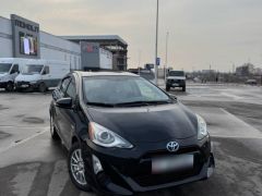 Фото авто Toyota Prius c