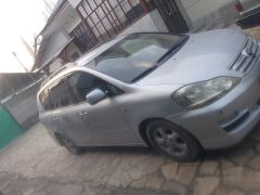 Фото авто Toyota Avensis Verso