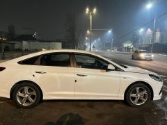 Photo of the vehicle Hyundai Sonata