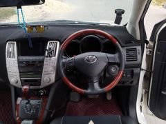 Сүрөт унаа Toyota Harrier