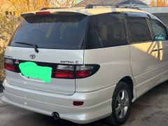 Photo of the vehicle Toyota Estima