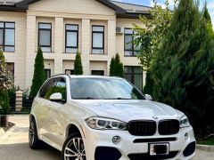 Photo of the vehicle BMW X5