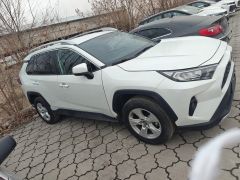 Сүрөт унаа Toyota RAV4