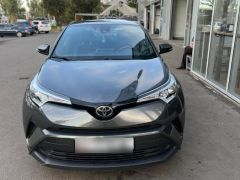 Фото авто Toyota C-HR