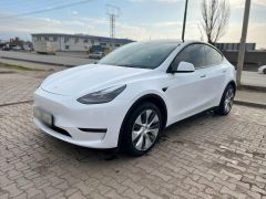 Фото авто Tesla Model Y