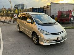 Фото авто Toyota Estima