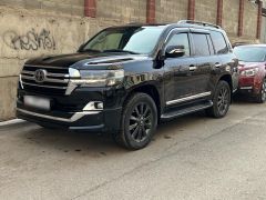 Photo of the vehicle Toyota Land Cruiser