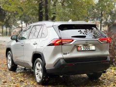 Сүрөт унаа Toyota RAV4