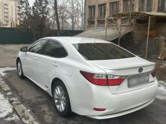 Photo of the vehicle Lexus ES