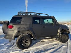 Фото авто Toyota FJ Cruiser