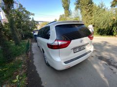 Сүрөт унаа Toyota Sienna