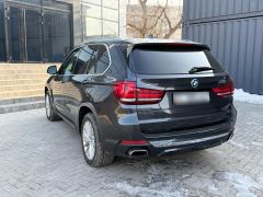 Photo of the vehicle BMW X5