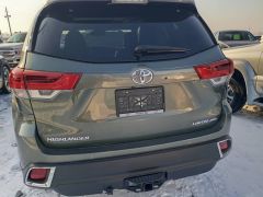 Сүрөт унаа Toyota Highlander