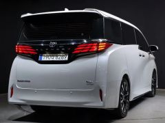 Фото авто Toyota Alphard