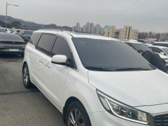 Сүрөт унаа Kia Carnival