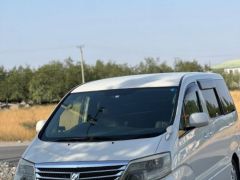 Сүрөт унаа Toyota Alphard