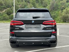 Photo of the vehicle BMW X5