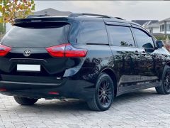 Сүрөт унаа Toyota Sienna