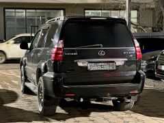 Photo of the vehicle Lexus GX