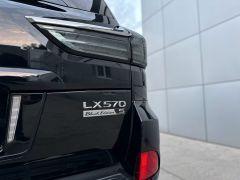 Сүрөт унаа Lexus LX