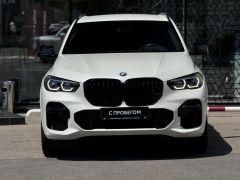 Photo of the vehicle BMW X5