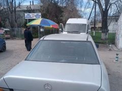 Сүрөт унаа Mercedes-Benz W124