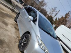 Сүрөт унаа Toyota Wish