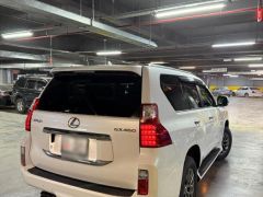 Photo of the vehicle Lexus GX