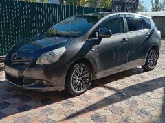 Сүрөт унаа Toyota Corolla Verso